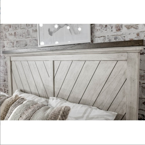 Bear Creek Queen Bed – with Chevron Patterned Headboard